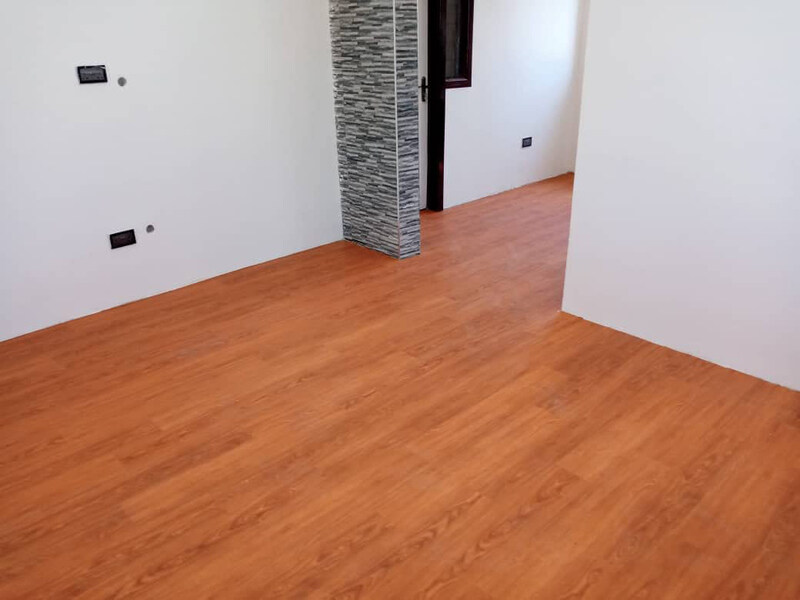 Modern Floors 5.2mm Wood SPC Click Lock + IXPE Back Pad 9pcs/1.97sqm Planks Floor Tiles, Walnut Reddish Brown
Modern Floors 5.2mm Wood SPC Click Lock + IXPE Back Pad 9pcs/1.97sqm Planks Floor Tiles, Walnut Reddish Brown