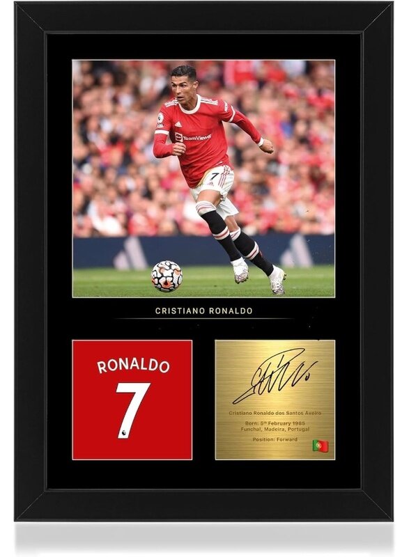 Home Trove Cristiano Ronaldo Signed A4 Framed Photo Display - Reproduced Digital Signature framed - Gift For Fans
Home Trove Cristiano Ronaldo Signed A4 Framed Photo Display - Reproduced Digital Signature framed - Gift For Fans