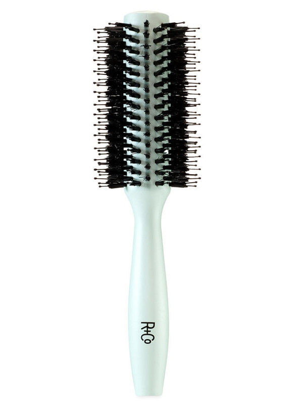 R+Co Vegan Boar Bristle Hair Brush, #4 65 mm, Blue for All Hair Types, One Size
R+Co Vegan Boar Bristle Hair Brush, #4 65 mm, Blue for All Hair Types, One Size