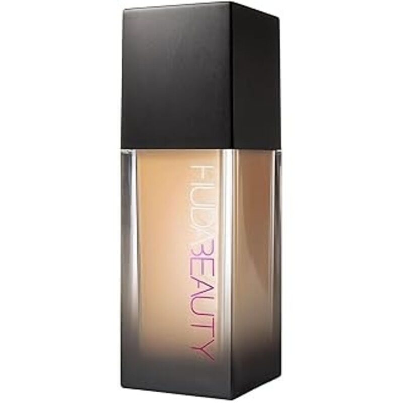 Huda Beauty FauxFilter Foundation Chai 210B Full Coverage, Matte Finish, Long Lasting Wear
Huda Beauty FauxFilter Foundation Chai 210B Full Coverage, Matte Finish, Long Lasting Wear