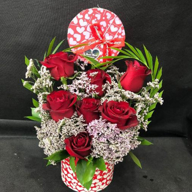 Carmel Flowers Royal Love I Love You Roses Box with Fillers & Leaves, 7 Pieces, Red
Carmel Flowers Royal Love I Love You Roses Box with Fillers & Leaves, 7 Pieces, Red