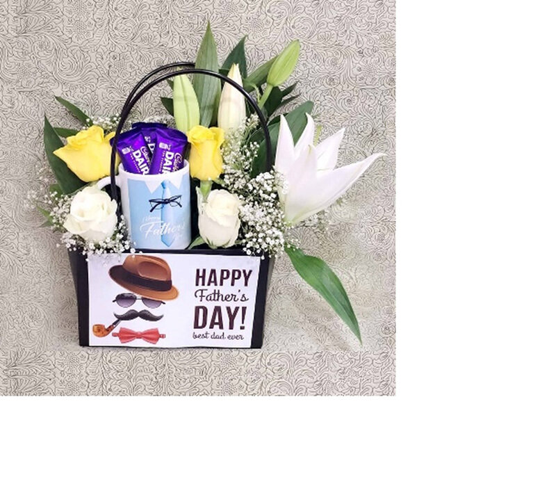 Carmel Flowers Bag Arrangement of 4 Roses, 2 Lilly with Fathers Day Mug & 3 Diary Milk Chocolate, Multicolour
Carmel Flowers Bag Arrangement of 4 Roses, 2 Lilly with Fathers Day Mug & 3 Diary Milk Chocolate, Multicolour
