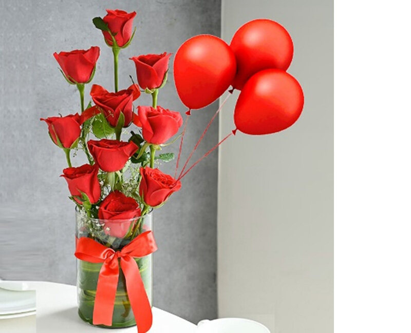 Carmel Flowers 10 Red Roses In Glass Cylinder with Red Ribbon Tied with 3 Balloons, Red
Carmel Flowers 10 Red Roses In Glass Cylinder with Red Ribbon Tied with 3 Balloons, Red