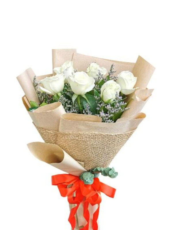 Carmel Flowers First Impression Roses with Fillers and leaves with Brown & Jute Wrapping, 6 Pieces, White
Carmel Flowers First Impression Roses with Fillers and leaves with Brown & Jute Wrapping, 6 Pieces, White