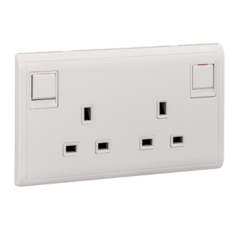 Schneider Electric Pieno - 13A 250V 2Gang switched socket (Model Number - E82T25)
Schneider Electric Pieno - 13A 250V 2Gang switched socket (Model Number - E82T25)