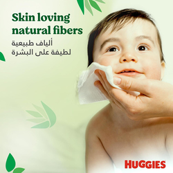 Huggies 560-Piece Natural Aloe Vera Baby Wipes, White