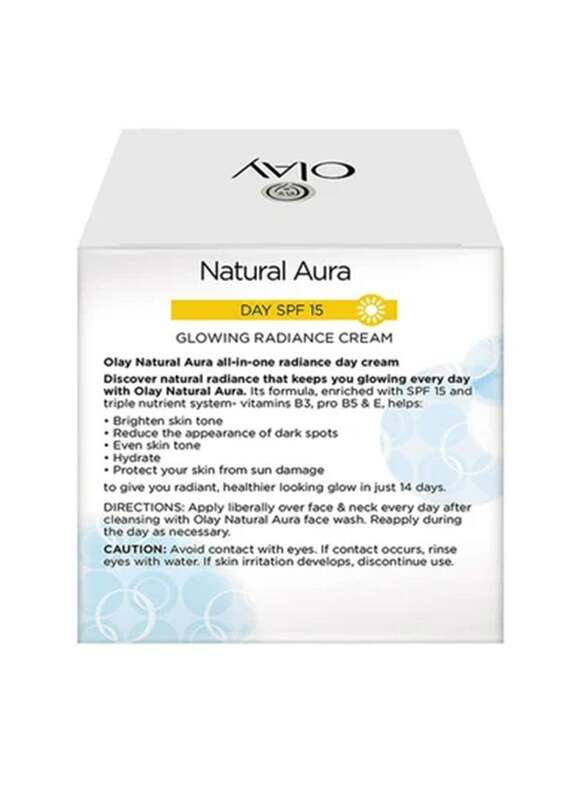 Olay Natural Aura Glowing Radiance Day Cream Spf 15, 50gm