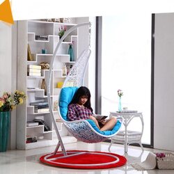 Yulan Comfortable Outdoor Patio Hanging Chair, White