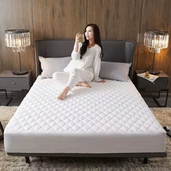 Waterproof Comfortable Breathable Noiseless Hypoallergenic Mattress Protector, 180 x 200, White
