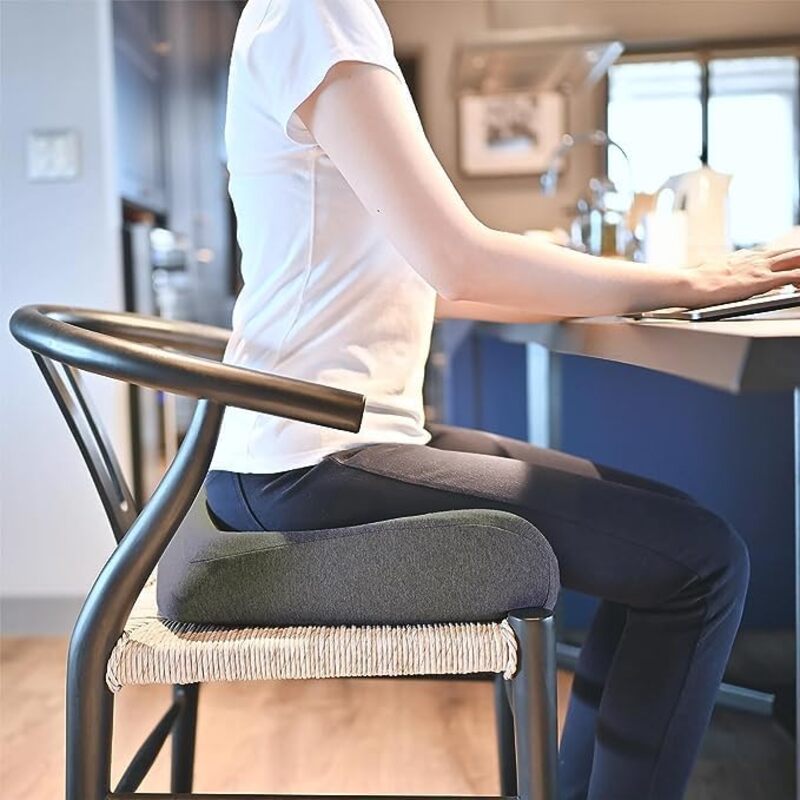 مجموعة كومبو وسادة دعم قطني على شكل فراشة PLUSH للكرسي وسادة مريحة تقلل آلام الظهر وتحسن وضعية المنزل أو المكتب والجلوس بشكل مريح لفترة أطول
