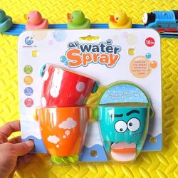 3-Piece Toddler Baby Pouring Cup Flow Style Bucket Water Spray Shower Toys, Multicolour