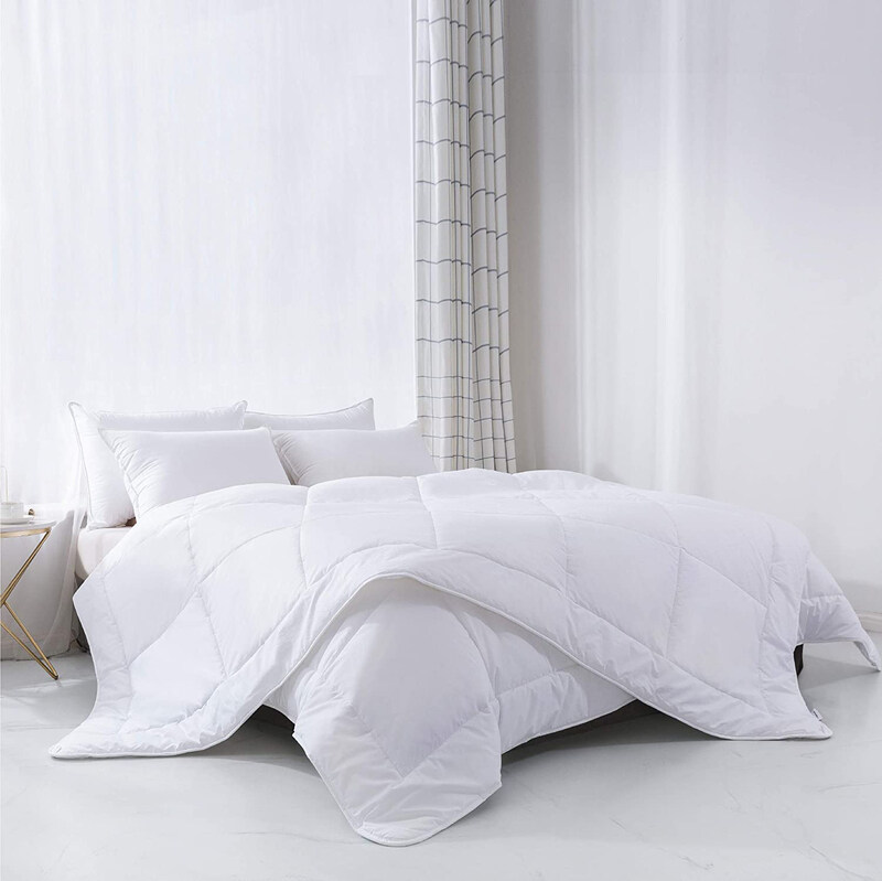 

Everspread All-Season Down Alternative Comforter Duvet, Queen, White