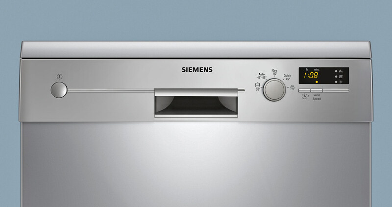 Siemens 12 Place Settings Freestanding Dishwasher, SN25D800GC, Silver