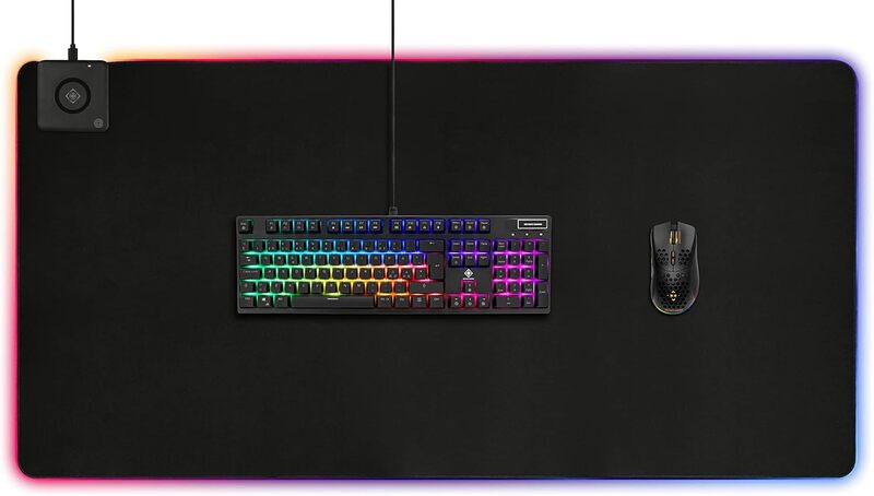 DELTACO GAMING DMP330 RGB Mousepad XXL سطح الألعاب المثالي مع الشحن اللاسلكي