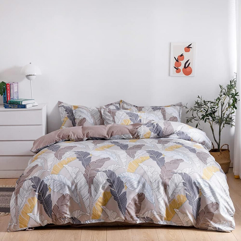 

Aceir 6-Piece Microfibre Hulya Duvet Cover Set, 1 Duvet Cover + 1 Fitted Sheet + 4 Pillow Cases, King, 48 x 74cm, Multicolour