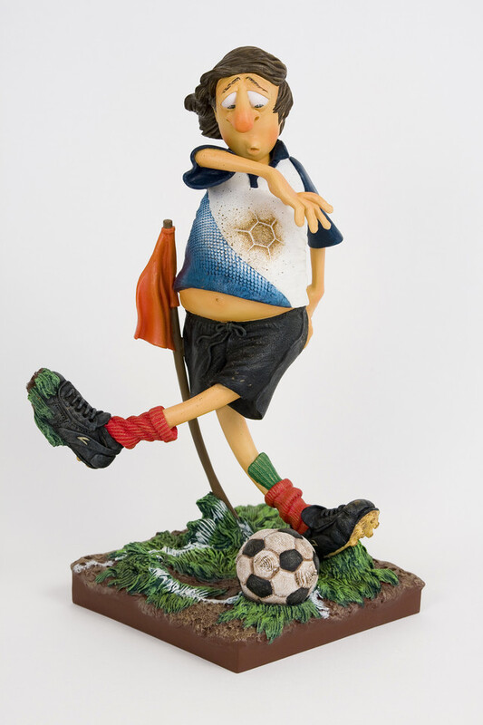 THE FOOTBALL PLAYER Figurine