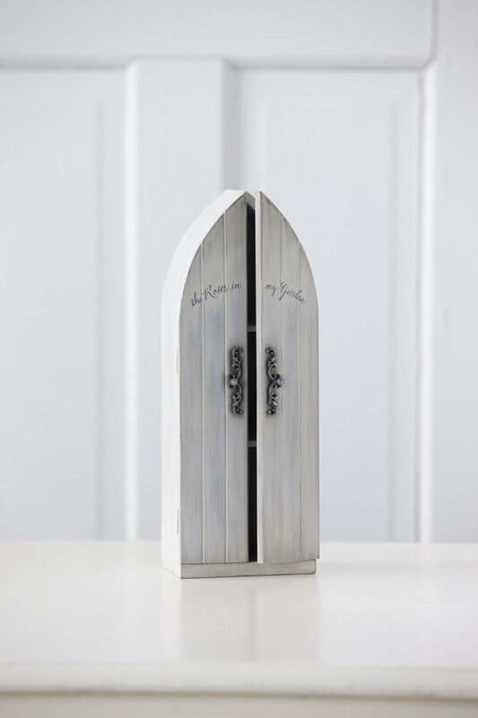 

Classic Willow Tree -RELIQUARY