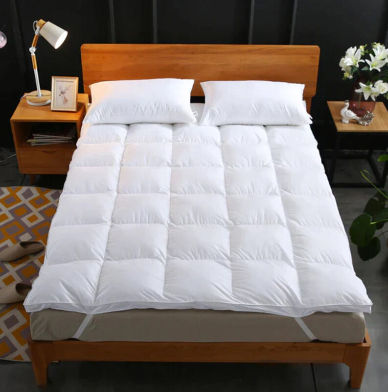 

Cotton Home Super Soft Mattress Topper, 200 x 200 + 10 cm, White