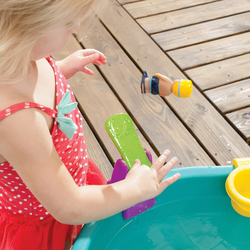 Step2 Splish Splash Seas Water Table with Umbrella & 10-Piece Accessory Set, + 18 Months