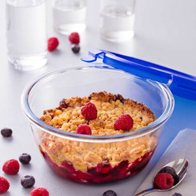 Pyrex Cook & Go Glass Round Food Container with Lid, 700ml, Clear/Blue