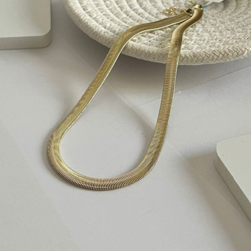 Elegantix Serpent Chain Necklace for Women, Gold