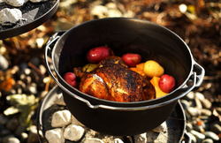 GSI Outdoor 5 Quarts Guidecast Dutch Oven, Black/Silver