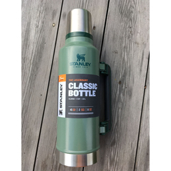 Stanley 1.9 Ltr The Legendary Classic Stainless Steel Vacuum Water Bottle, H. Green
