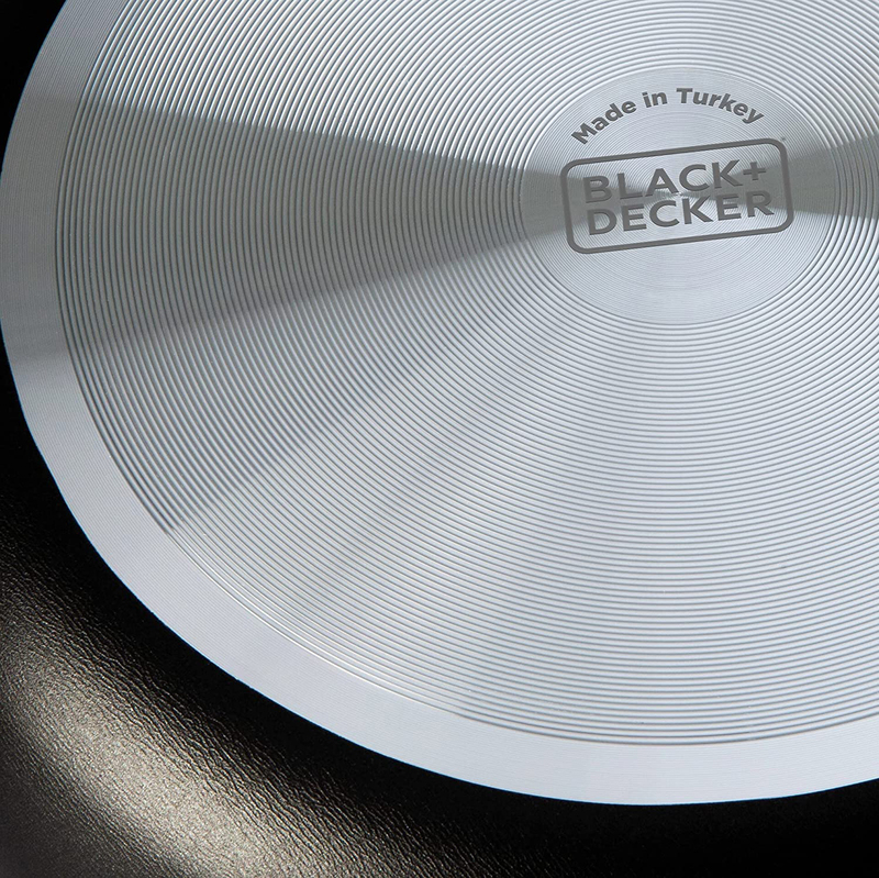 Black + Decker 16cm Non-Stick Saucepan with Glass Lid and 5 Layer PTFE Spray Coating, 33.7 x 19.9 x 11.3cm, Black