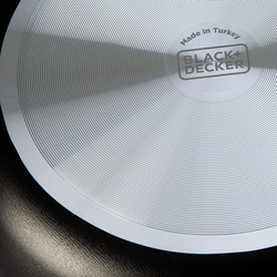 Black + Decker 28cm Non-Stick Fry Pan & Frying Pan with 5 Layer PTFE Spray Coating, 44 x 28.5 x 8.7cm, Black