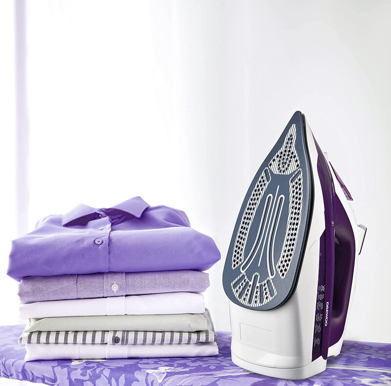 Daewoo Steam Iron with Ceramic Soleplate, 2400W, DSI2028P, White/Purple