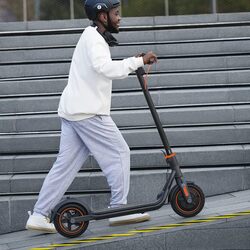 Segway Ninebot F40 KickScooter, w/t Powerful Motor, 10" Tyre, Extended Range, Dual Brakes, Foldable Electric Commuter Scooter for Adults