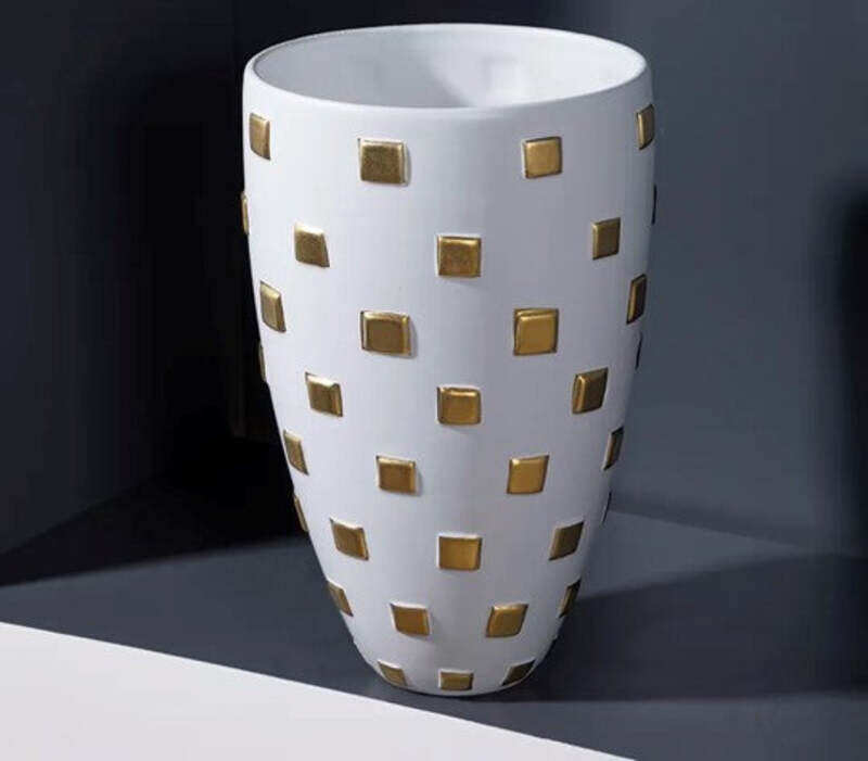 

25 Home Decor Alluring Umber with Gold Accent Vase