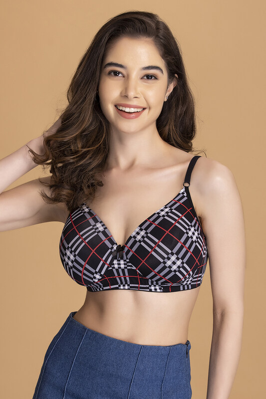 

Clovia Padded Non-Wired Full Cup Checkered T-shirt Bra in Black