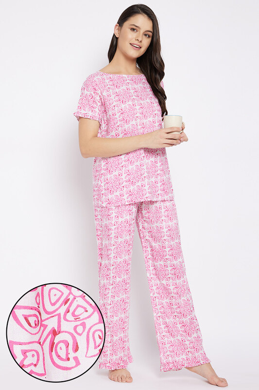 

Clovia Print Me Pretty Top & Pyjama Set in White - Rayon