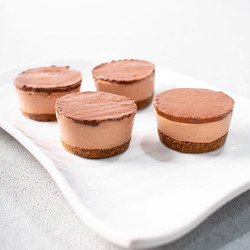 L'Arome Patisserie Mini Chocolate Cheesecake, 4 Pieces, 165g