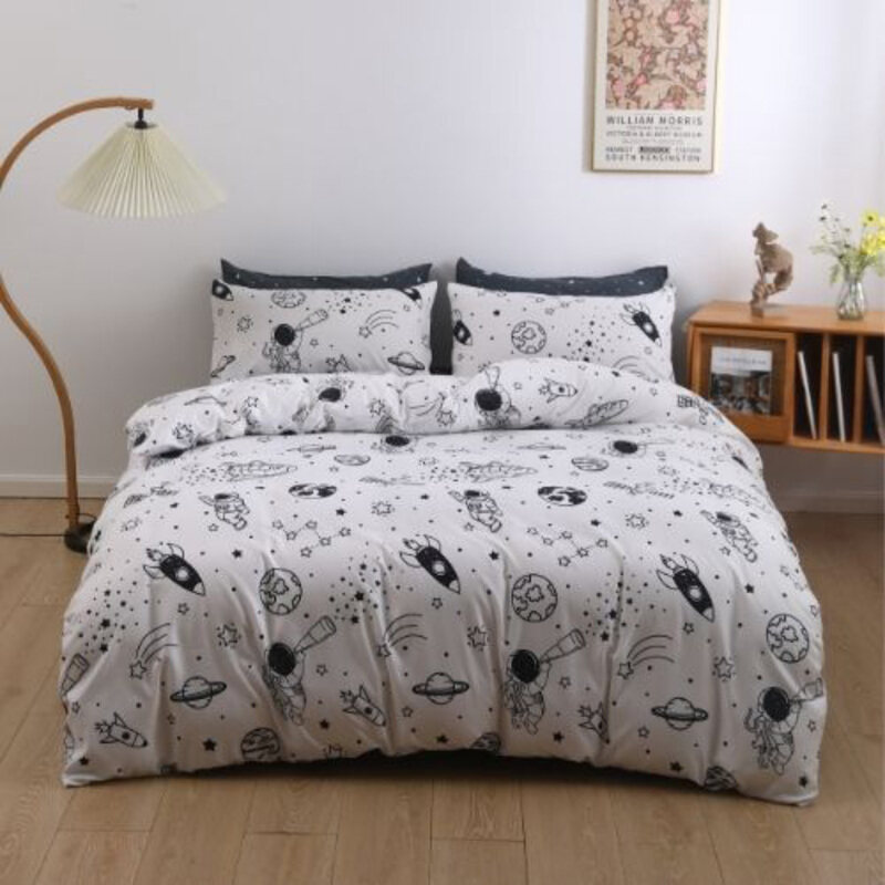 

Luna Home 4-Piece Space Print Duvet Cover Set, 1 Duvet Cover + 1 Fitted Sheet + 2 Pillow Cases, Single, Multicolour