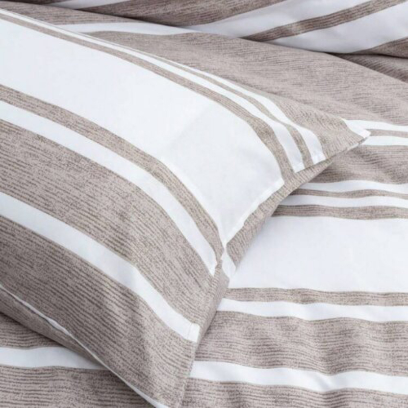 Deals For Less 6-Piece Luna Home Simply Geometric Print Bedding Set, 1 Duvet Cover + 1 Flat Sheet + 4 Pillow Covers, King, Old Rose/Grey