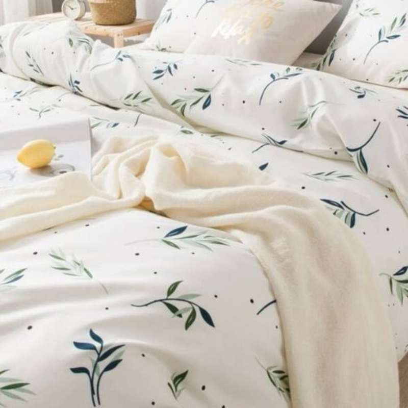 Deals For Less Luna Home 6-Piece Small Green Leaves Design Bedding Set Without Filler, 1 Duvet Cover + 1 Fitted Sheet + 4 Pillow Cases, Queen/Double, Green