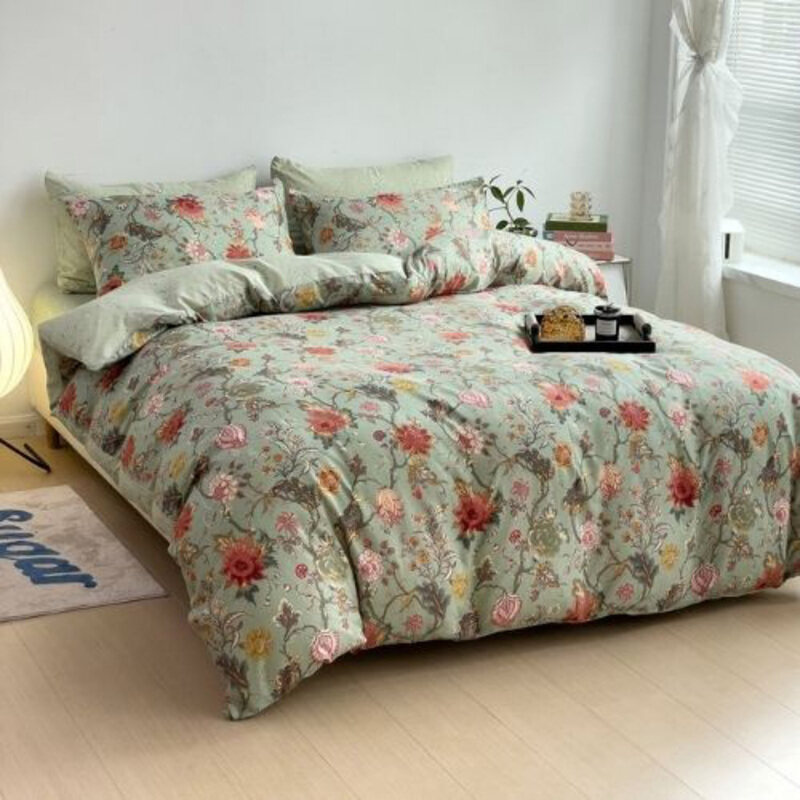 

Luna Home 6-Piece Roses Design Reversible Style Duvet Cover Set, 1 Duvet Cover + 1 Fitted Sheet + 4 Pillow Cases, King, Multicolour