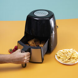 Krypton 1500W Digital Air Fryer with 3.5L capacity KNAF6227