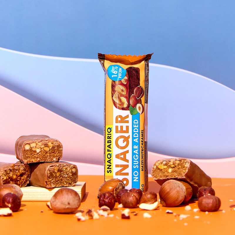 Snaq Fabriq Snaqer Chocolate Protein bar with Hazelnut and Caramel No Sugar Added 12x50g