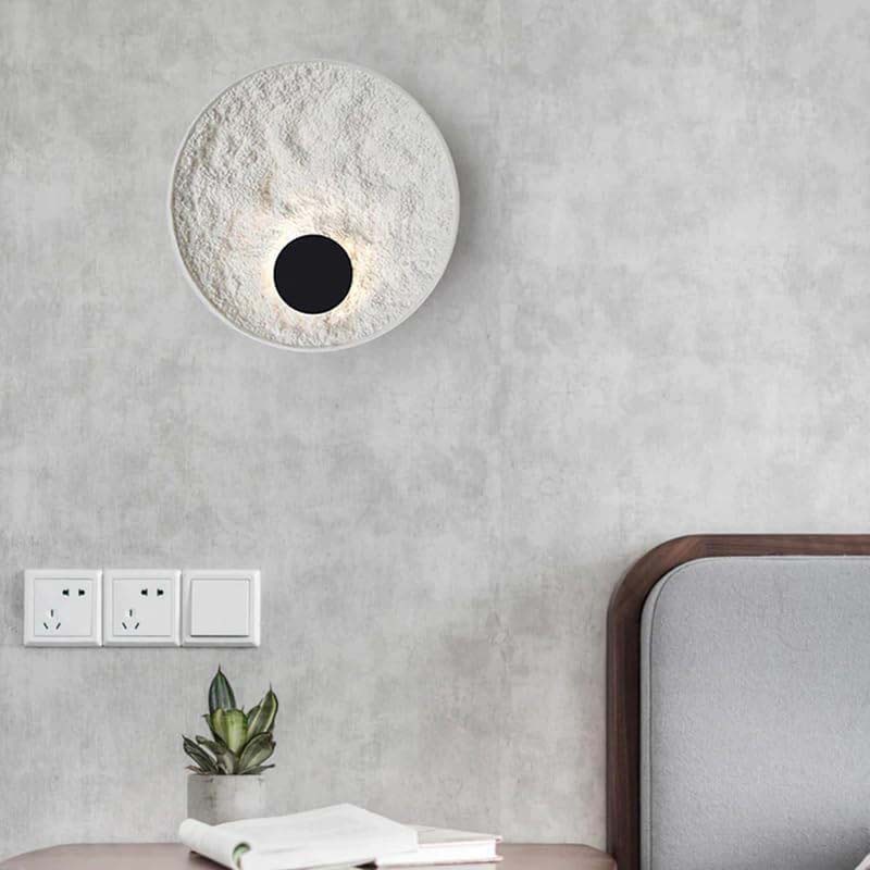 Round Moon Textures Wall Lamp, White/Black