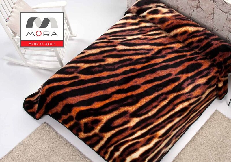 

Mora Silver Queen Blanket