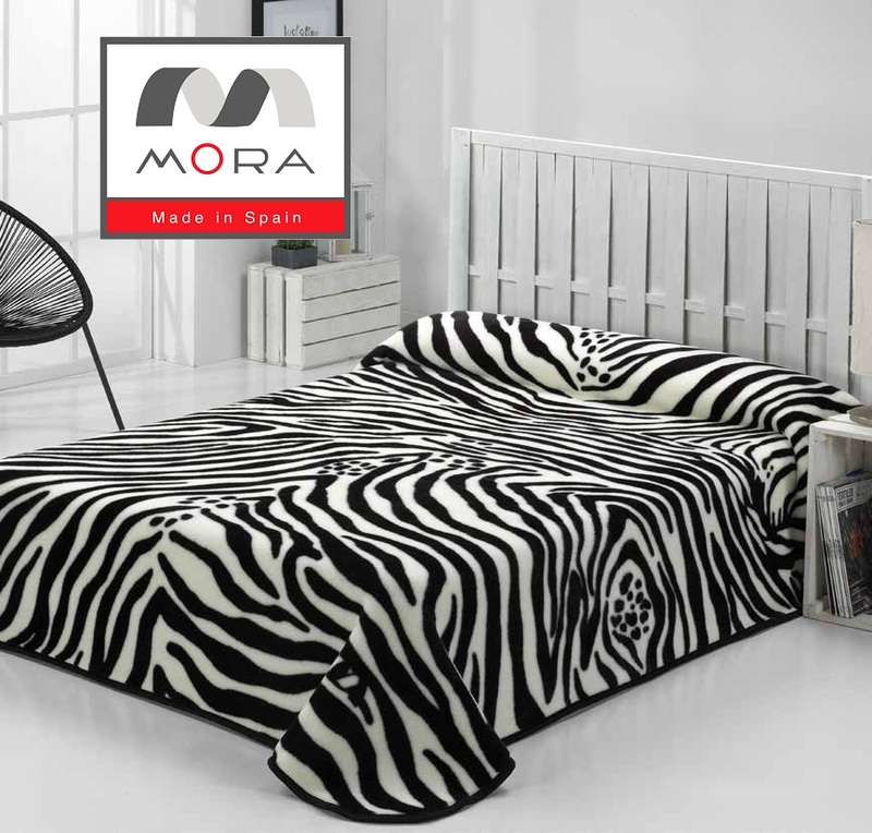 Mora Silver Queen Blanket