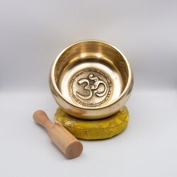 Authentic Himalayan Shinning OM Singing Bowl Single Set with Traditional Wooden Striker & Silk Cushion, Medium, Gold