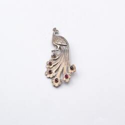 Exquisite 925 Sterling Silver Peacock Design with Red Carnelian Crystals Brooch, Silver