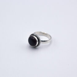 Natural Amethyst Crystal Ornamental Ring with Silver Linings Unisex, Black/Silver