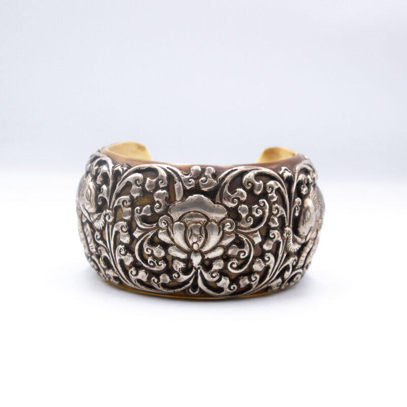 

Generic Exquisite Pure Silver Handmade Bangle with Flowers Carving for Decoration, Silver