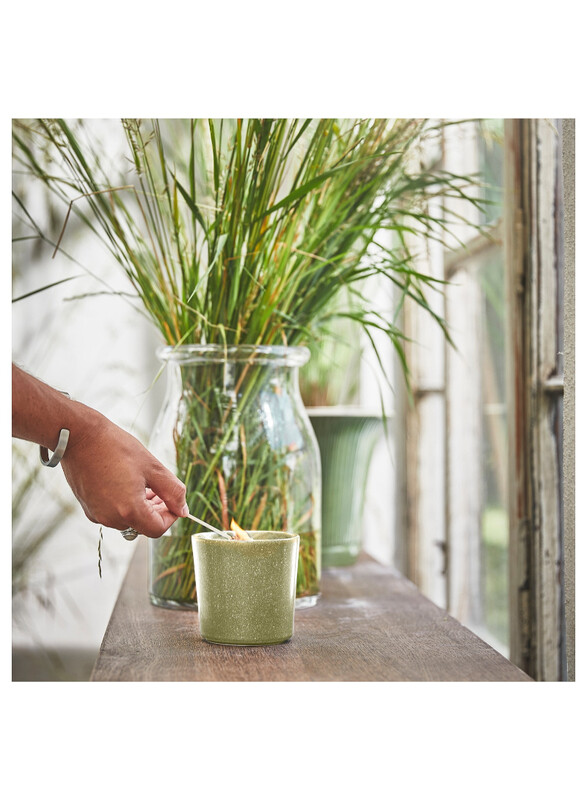 Scented candle in ceramic jar, Fresh grass/light green, 50 hr