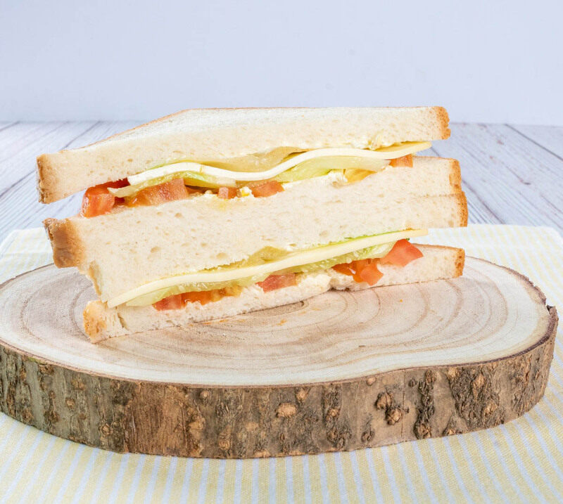 

Foodcraft Cheese & Vegetable Sandwich, 100g